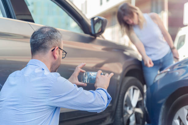Professional Car Insurance Near Me technician working in Aumsville, OR